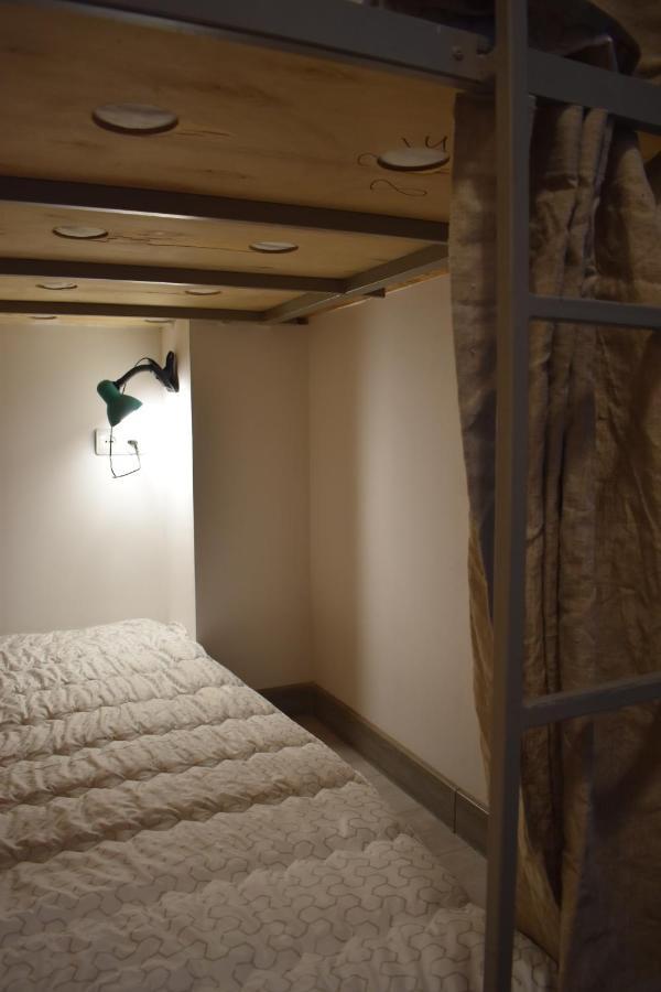Sleep Studio Hostel Jereván Kültér fotó
