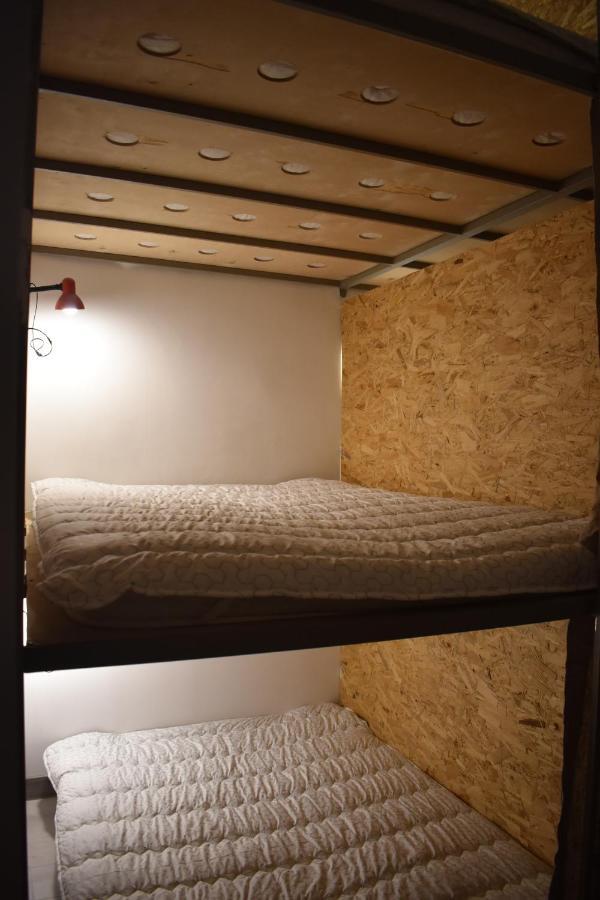 Sleep Studio Hostel Jereván Kültér fotó