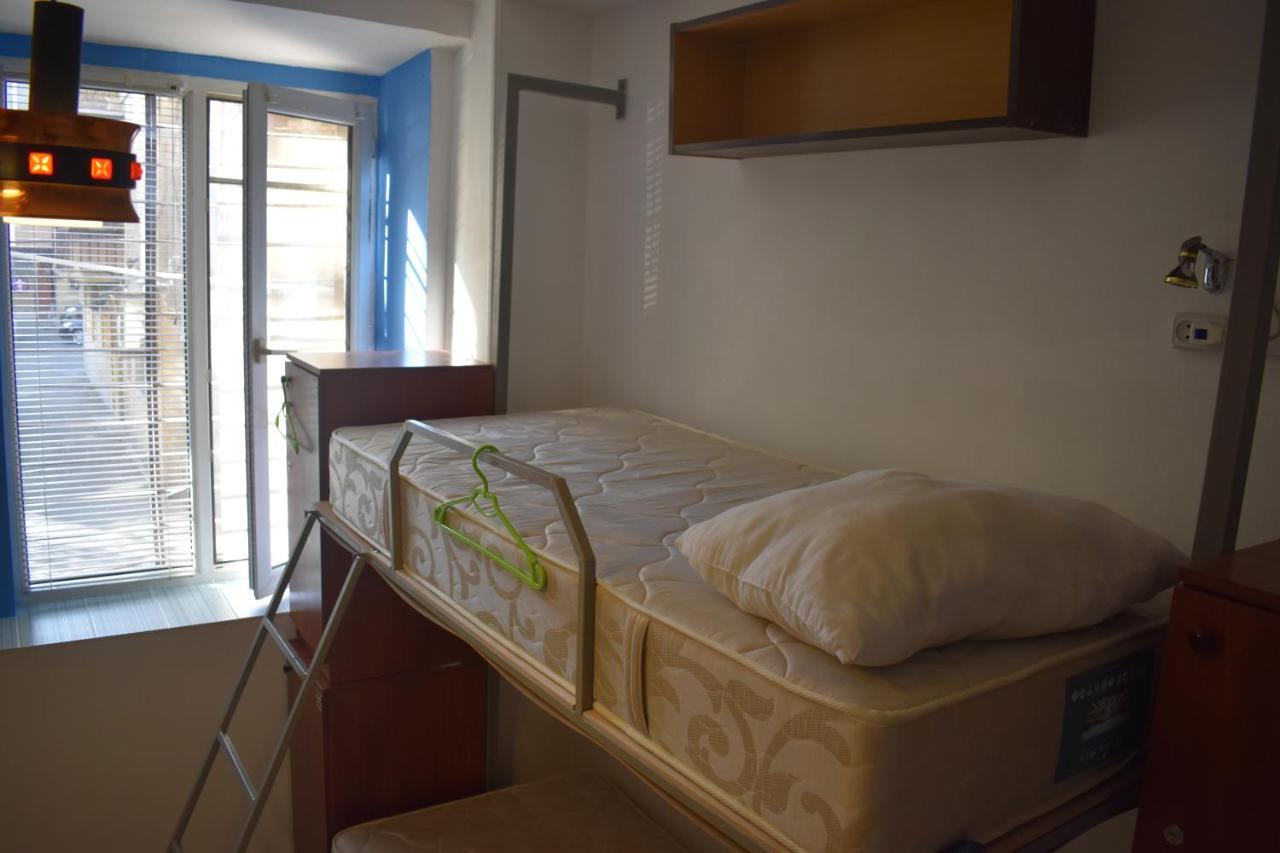 Sleep Studio Hostel Jereván Kültér fotó