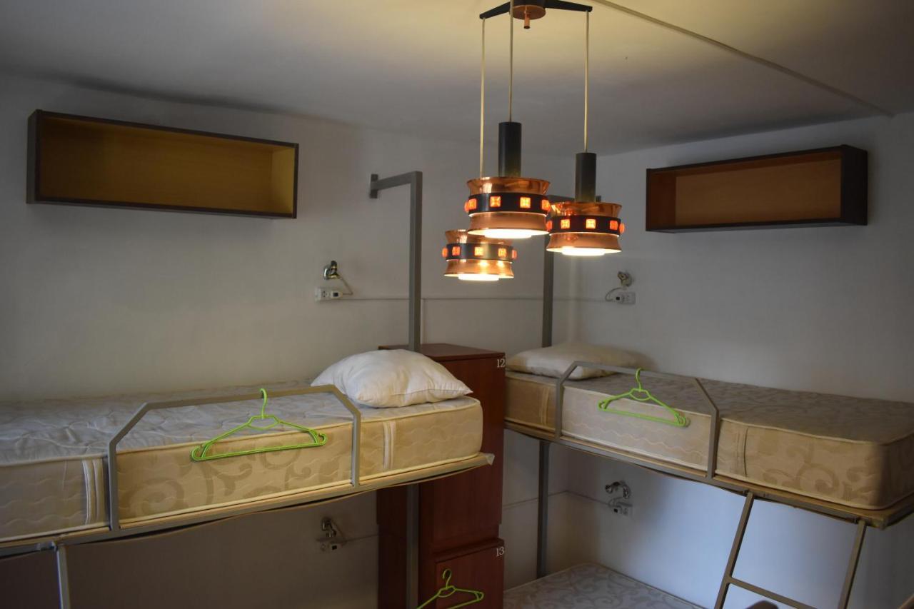 Sleep Studio Hostel Jereván Kültér fotó